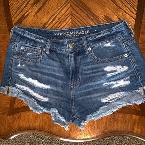 ❣️BUNDLE NOW❣️ American Eagle Jean Shorts! size 2